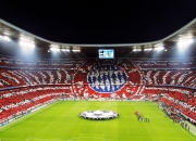 开云体育下载-伊萨克精准调度掌控比赛走势，曼城连续得分强势压制美国新星