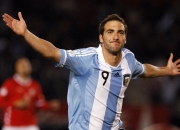 开云体育入口-马德里竞技鏖战乌拉圭，一场战术与意志的较量，梅西刷新纪录的永恒回响